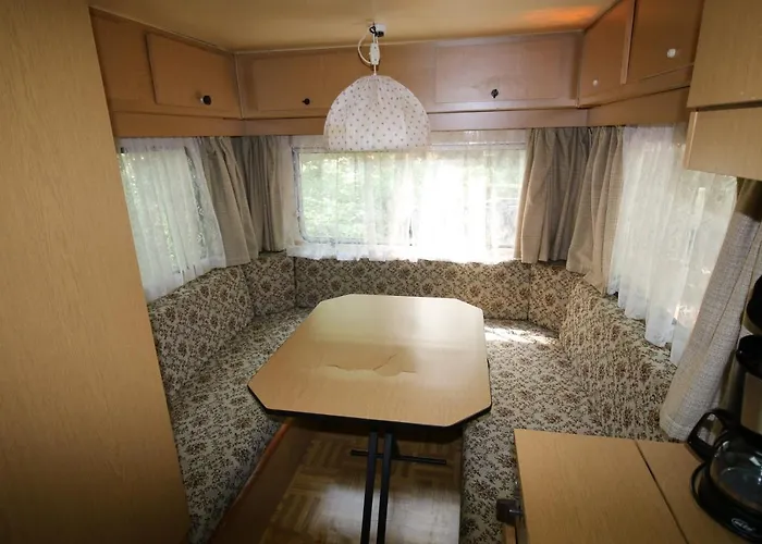 Ddr Kult Wohnwagen Direkt Am אתר קמפינג Kreptitz